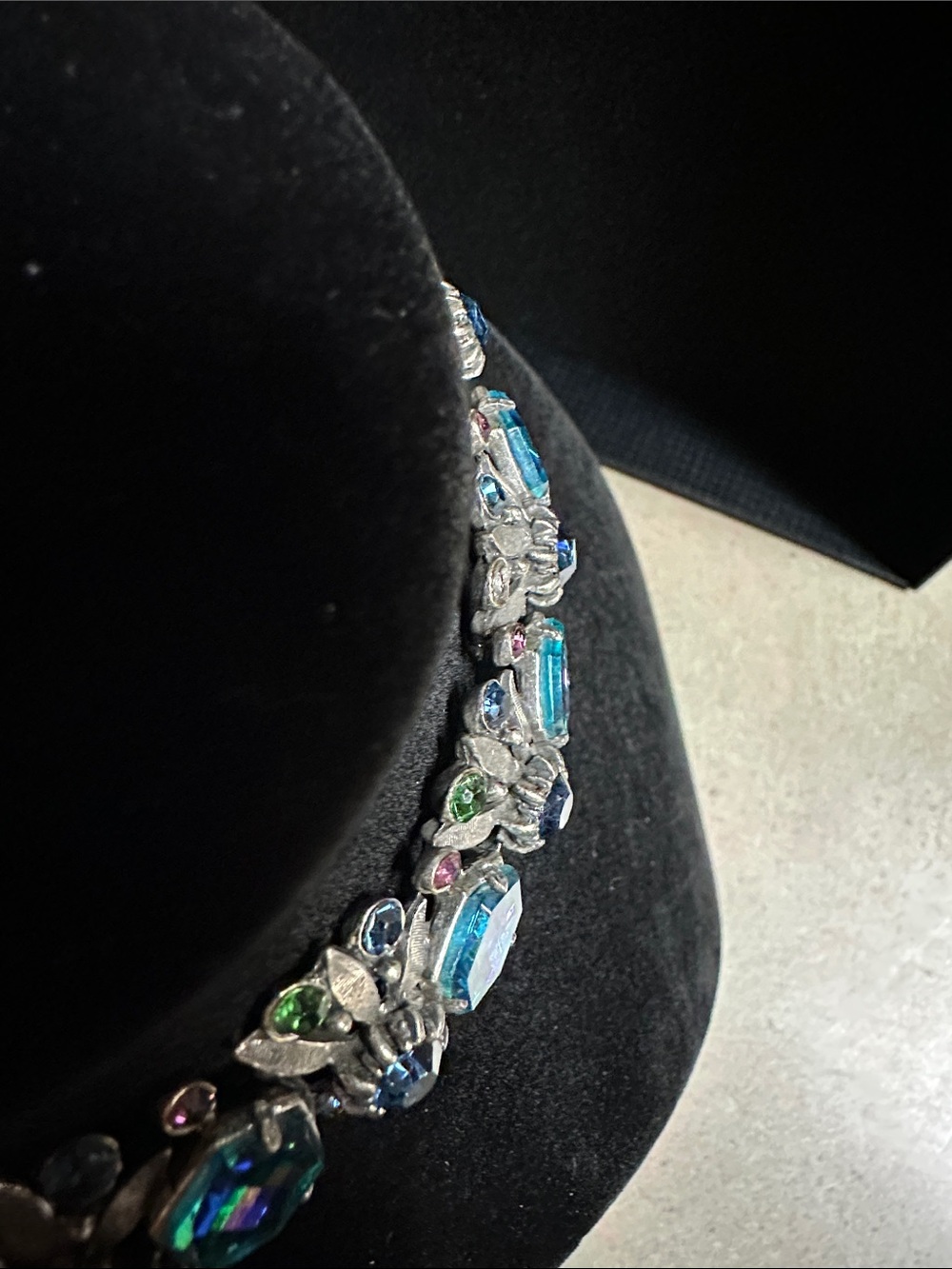 Vintage Signed FLORENZA Blue Aurora Borealis Rhinestone Link Bracelet (As-Is) - Picture 14 of 16